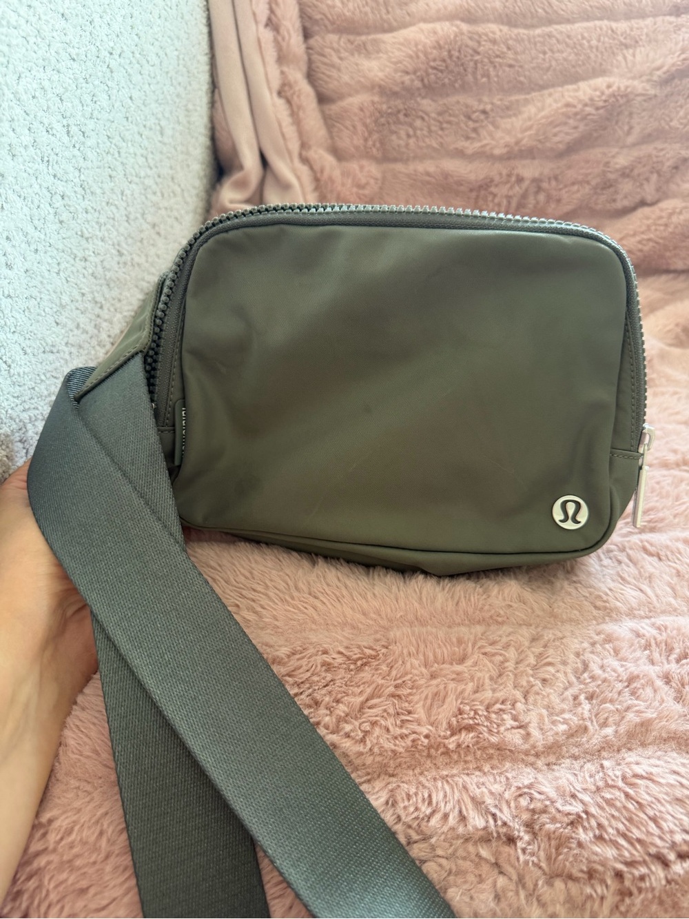 lululemon athletica Olive Green Belt Bag - Picture 6 of 6